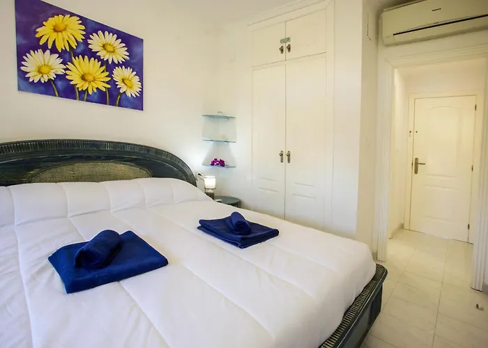 La Giralda F By Interhome *